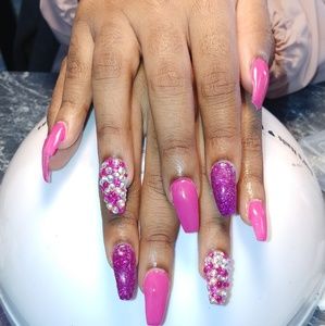 Nail Set with Stones